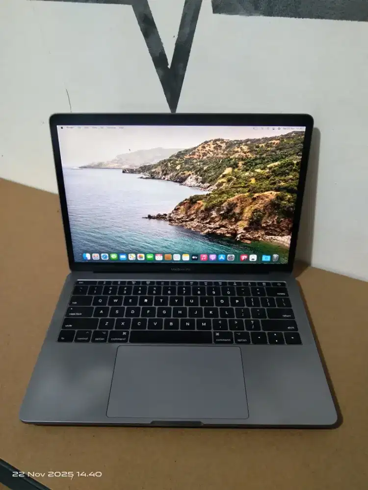 MacBook Pro 2017 | i5 Ram 8/256
