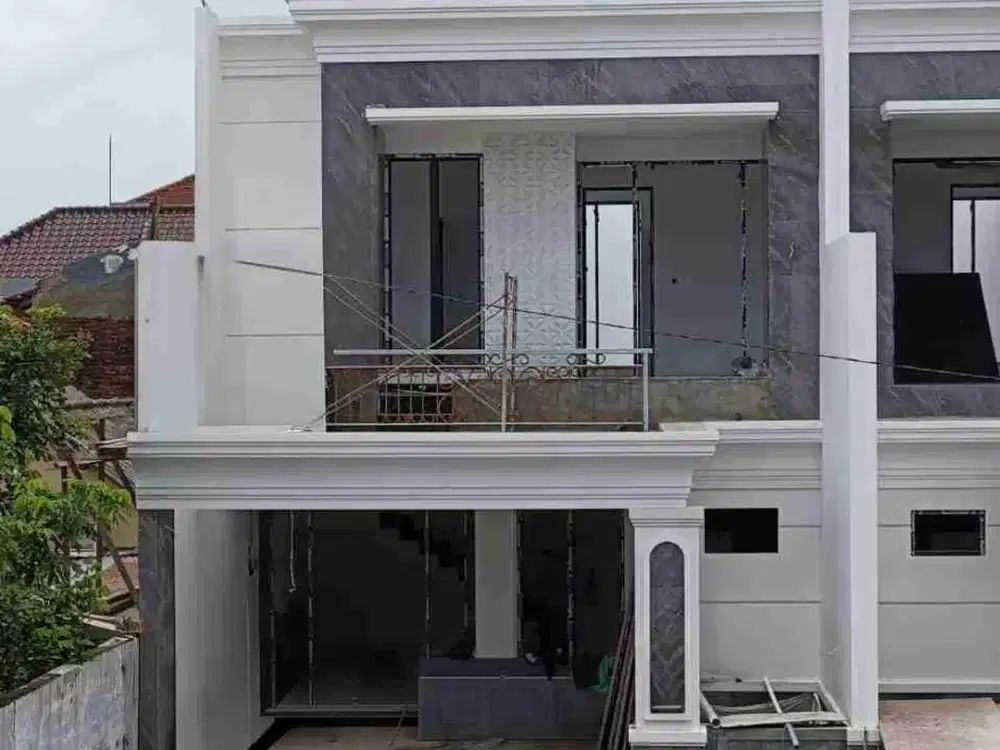 Jual Rumah Baru ARAYA Perumahan Galaxy Bumi Permai model American Classic Mewah, Row jalan 4 Mobil