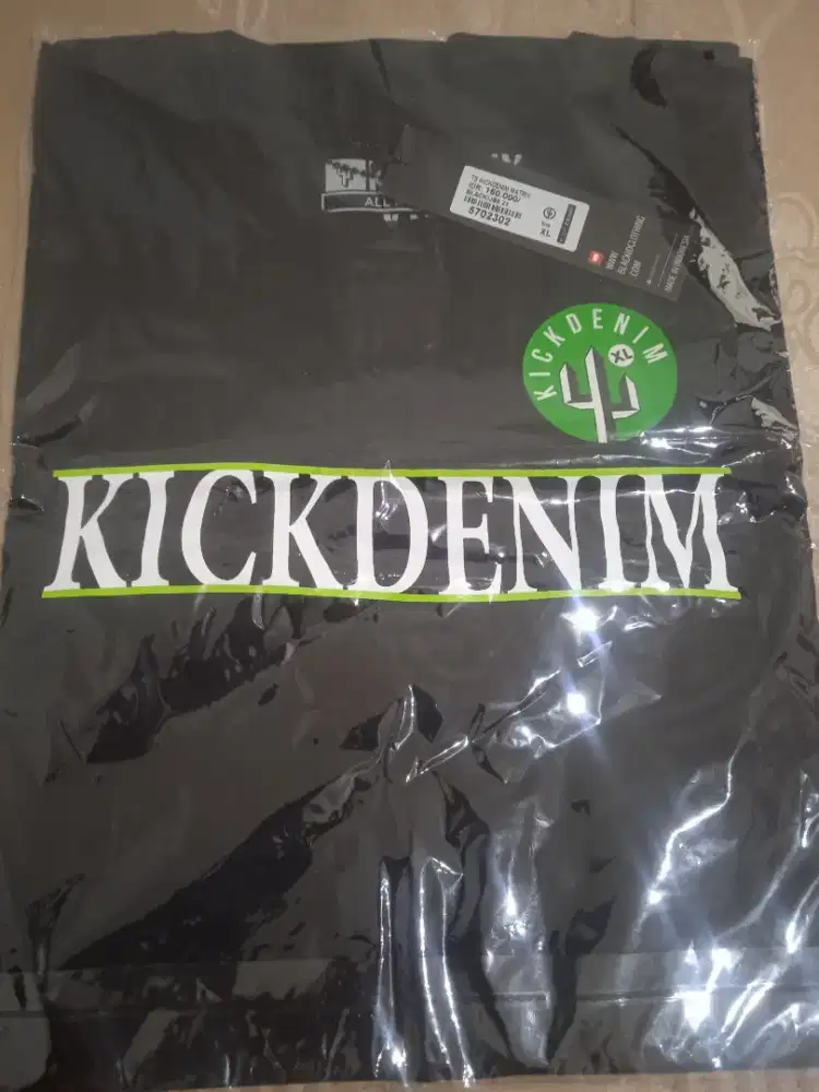 Kaos Distro kick denim original