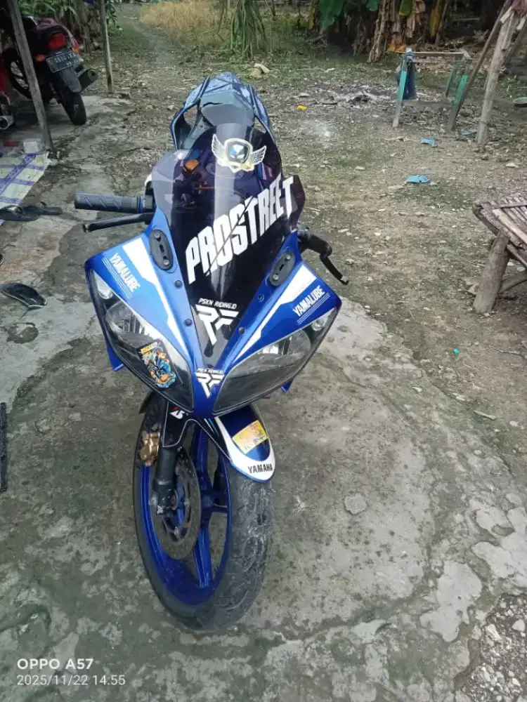 Yamaha R15 Butuh Uang