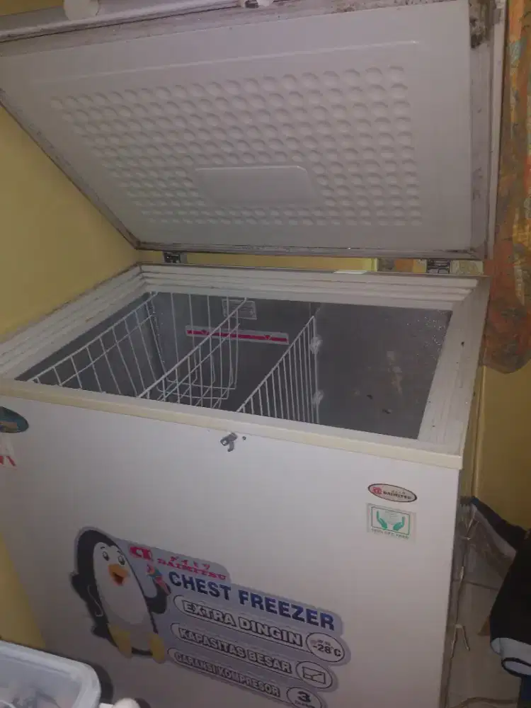 Freezer box merk daimitsu