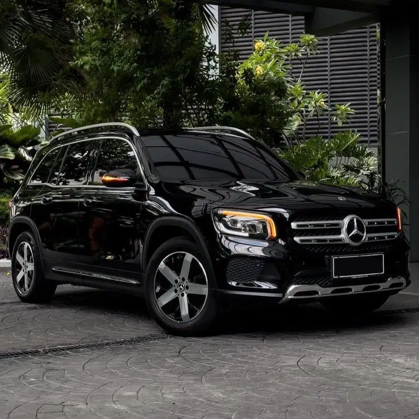 (CASH) Mercedes Benz GLB200 MBUX Progressive Line 2021