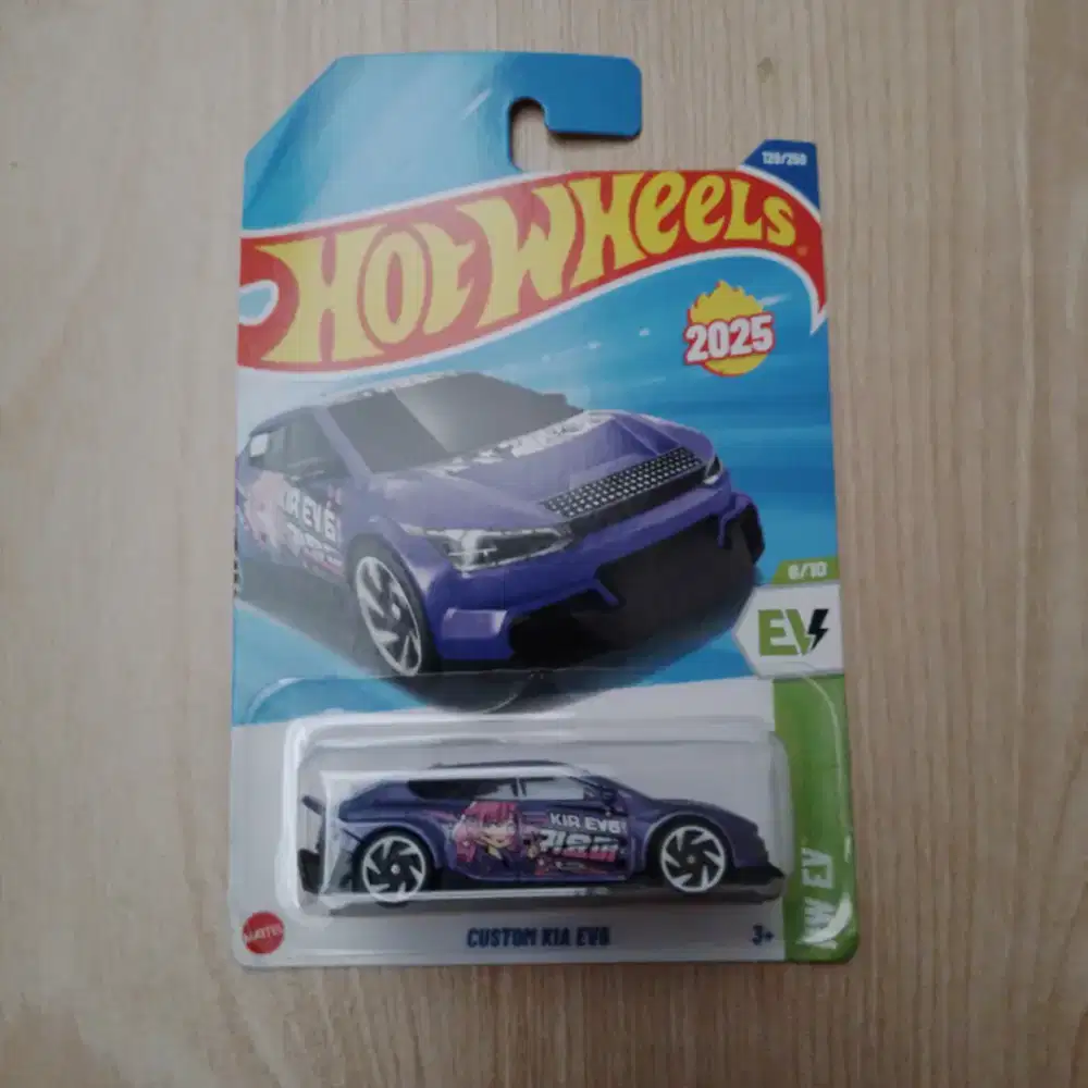 Hotwheels kia ungu