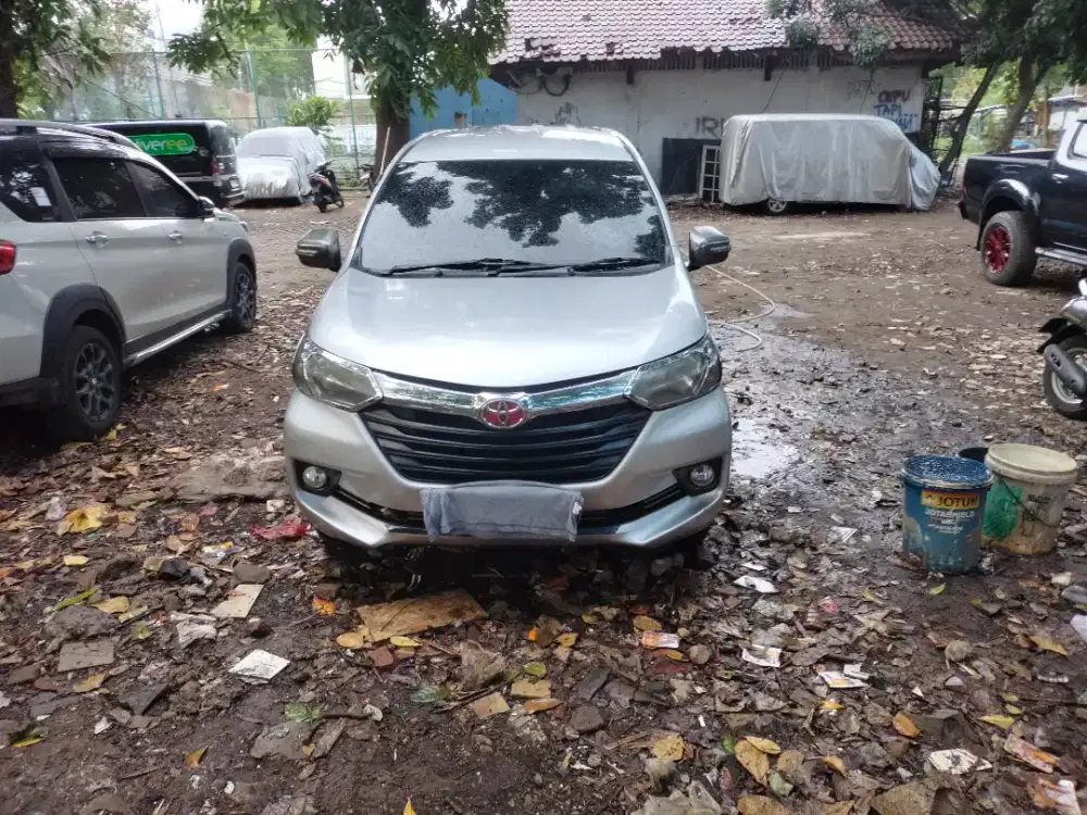Mobil di jual bekas dan baik