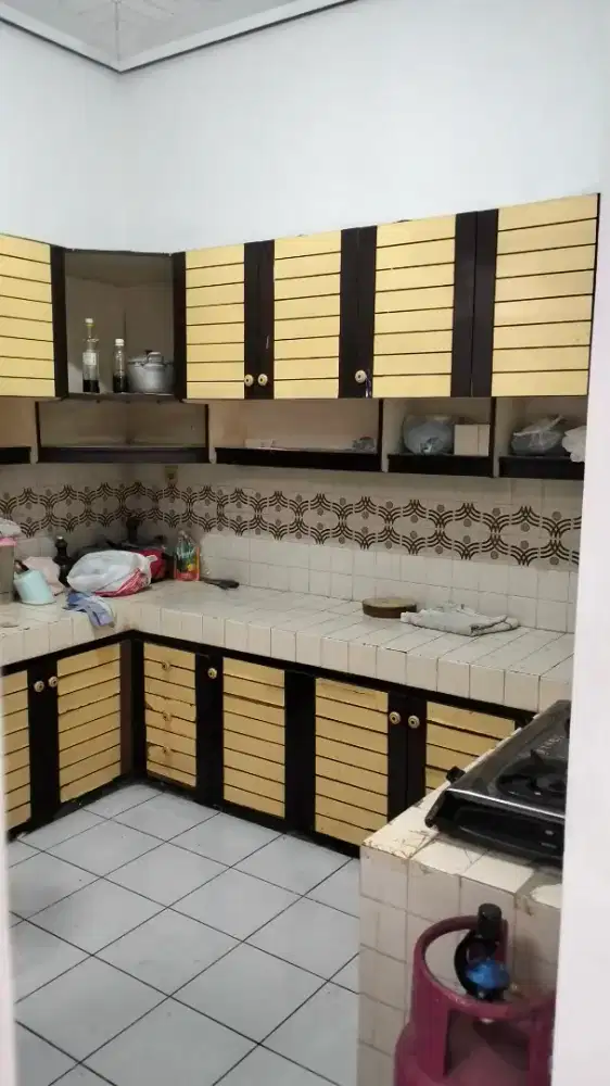 Disewakan rumah tengah kota Kudus/gang 2