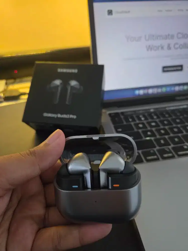 SAMSUNG BUDS 3 PRO