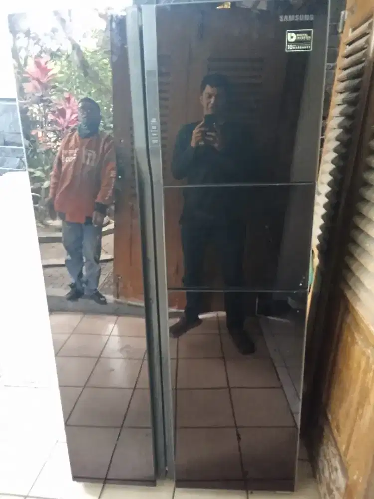 Kulkas samsung 2 pintu side by side