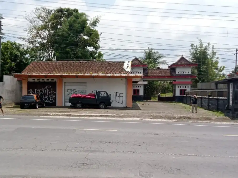 Tanah Luas di Jalur Antar Provinsi, Secang Magelang