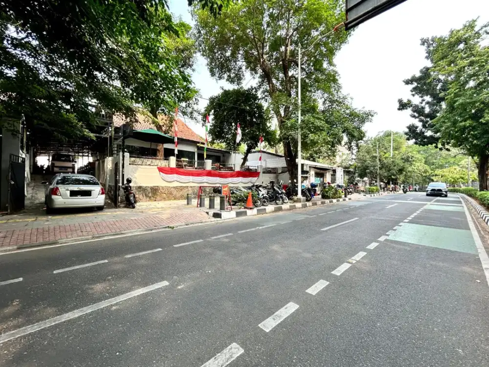 TEBET Akses Jalan Utama Cocok Untuk Bisnis View Eco Park Dimensi Tanah L 17 x P 35 m