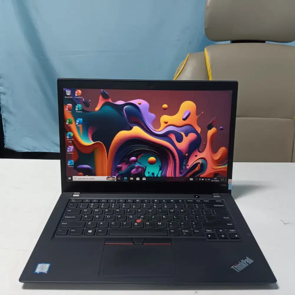 LAPTOP LENOVO T480S CORE I5 GEN 7 8/256 WINDOWS