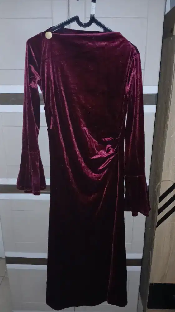 maroon velvet dress