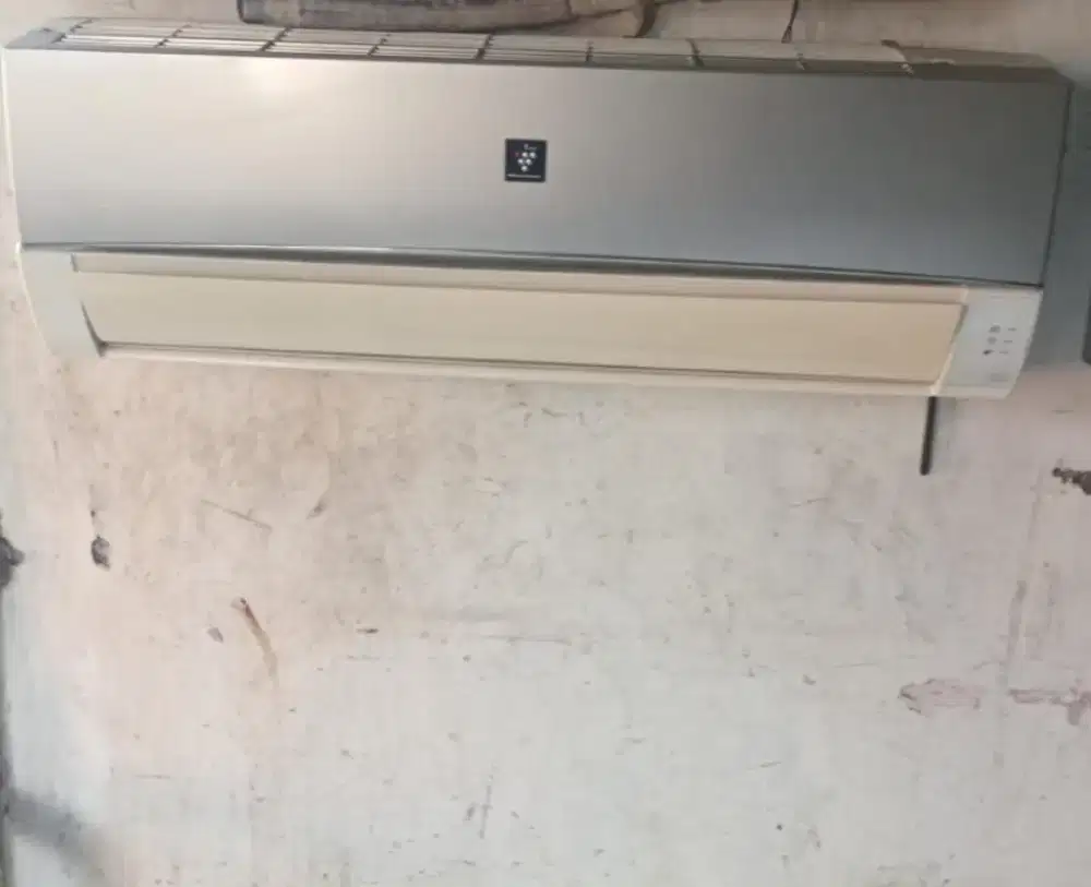 AC Sharp second (outdoor dan indoor) 1/2 pk