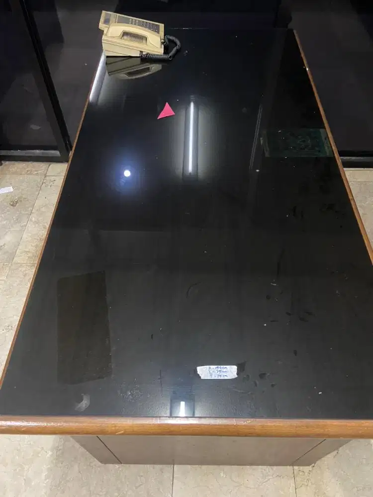 Meja bekas panjang 154 cm