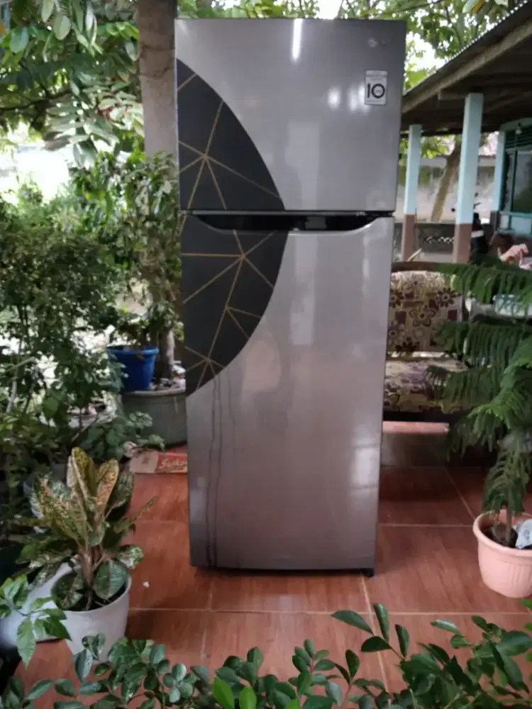 Kulkas LG Inverter 2 pintu