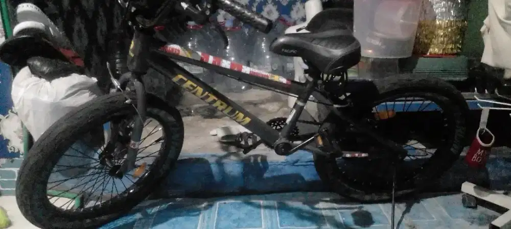 Jual sepeda anak cowok masi 2 bulan