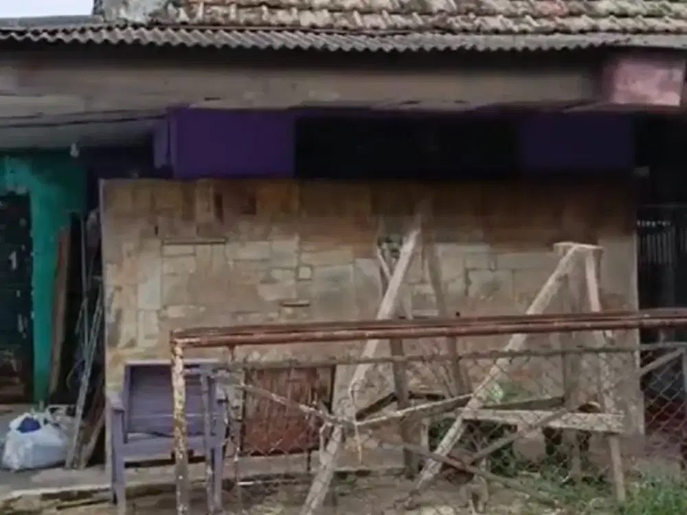 RUMAH DENGAN LOKASI YANG NYAMAN DI DALAM PERUMAHAN LENGKONG BANDUNG