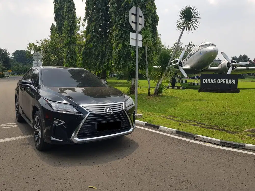 Lexus RX 200t RX200t 4x2 Luxury AT Hitam 2016 Low Km