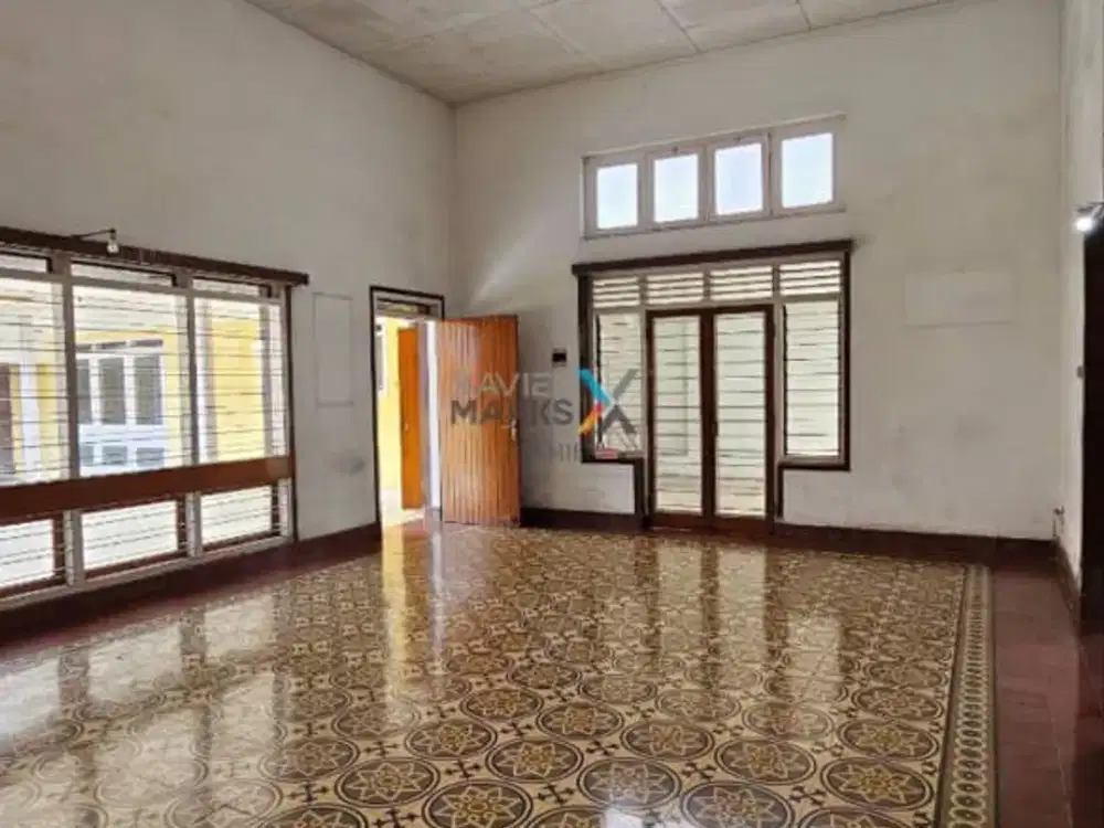 Rumah Vintage tengah Kota sangat Terawat area Ijen Klojen Malang