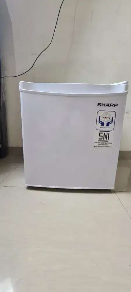 KULKAS MINI BAR SHARP | KULKAS PORTABLE SHARP | MINI REFRIGERATOR