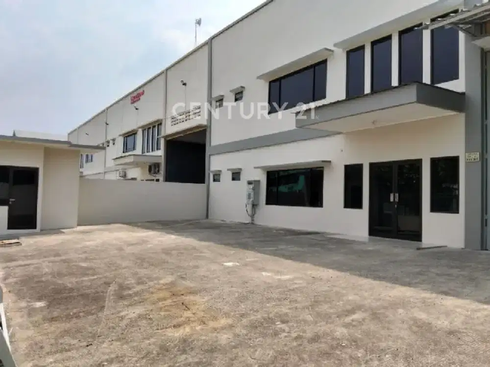 dijual g udang Dalam Kawasan industri  Delta silicon Lippo Cikarang luas 1520 m2