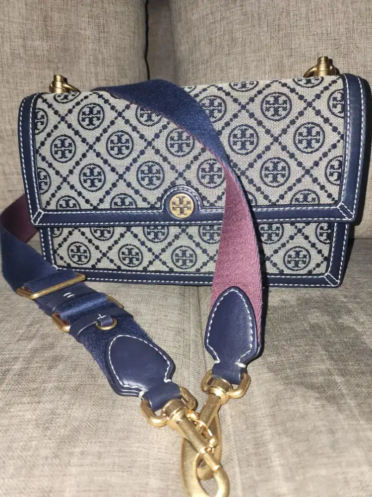 Di jual Tory burch