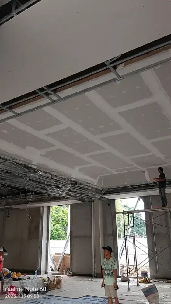 Pelapon gipsum dan pvs