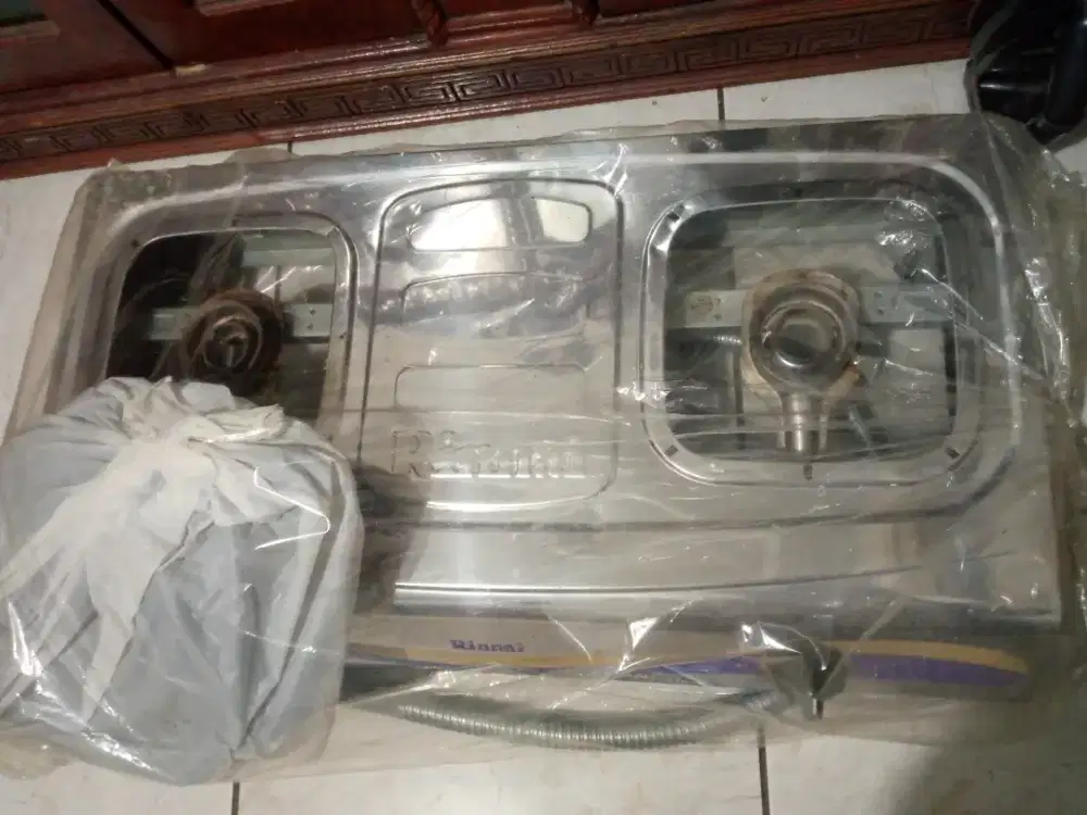 Dijual kompor gas rinnai 2 tungku