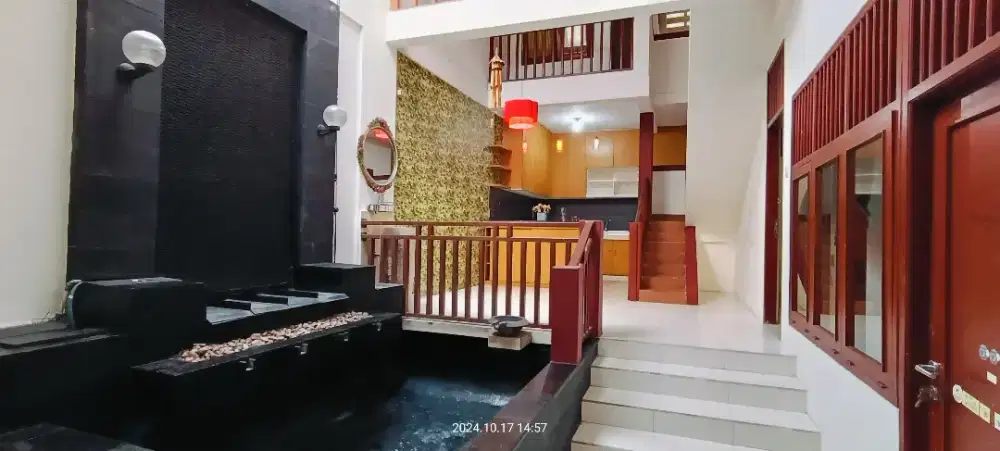 Rumah tropis sejuk vibes Villa ditengah kota jakarta
