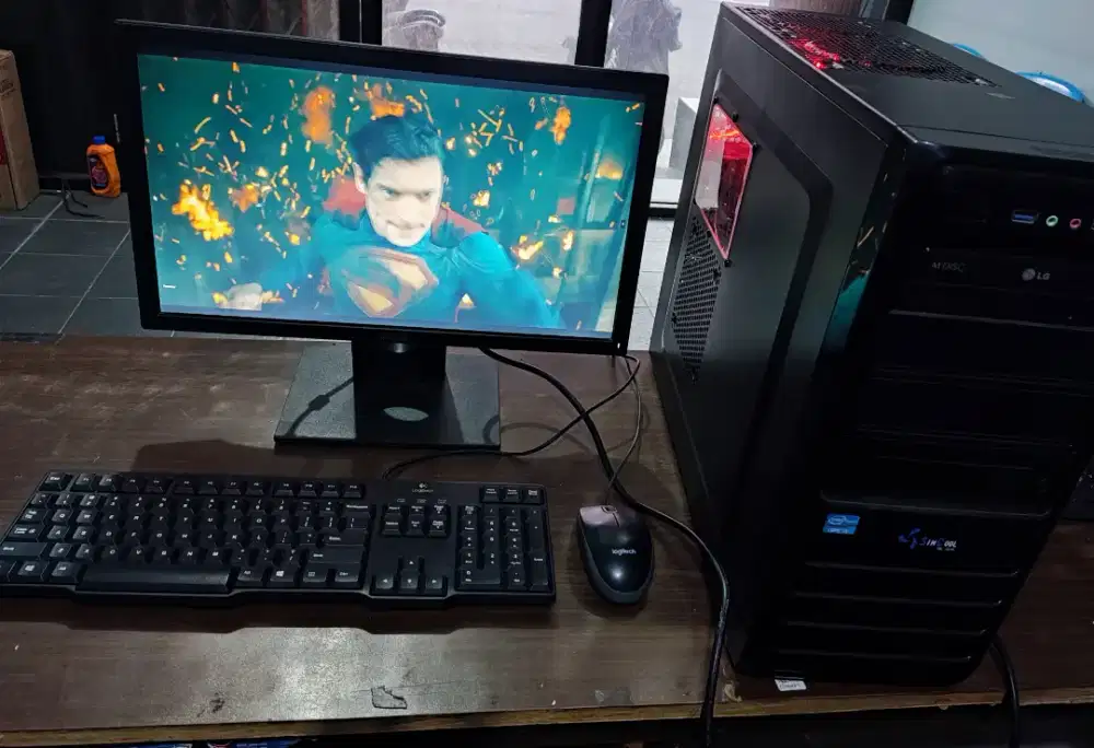 komputer core i3 6100 plus monitor