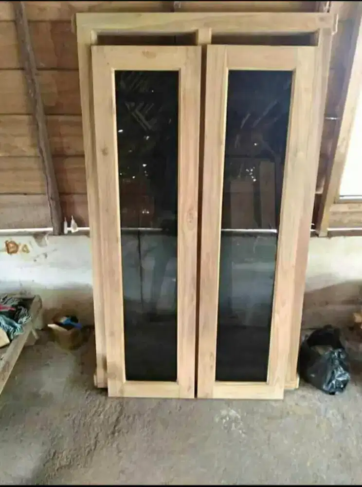 Jual kusen bahan kayu mahoni dan jati