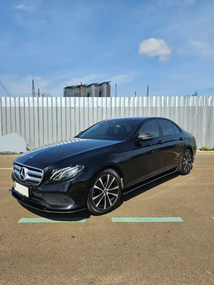 LOW ODO 15.000 Mercedes Benz E200 Avantgarde Facelift 2019