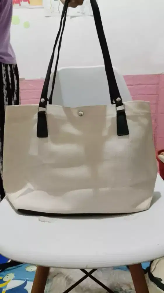Tas wanita solder canvas cream kulita hitam, Sleman jogya