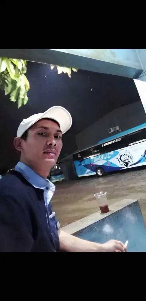 Saya sedang mencari pekerjaan modal sim B1 polos