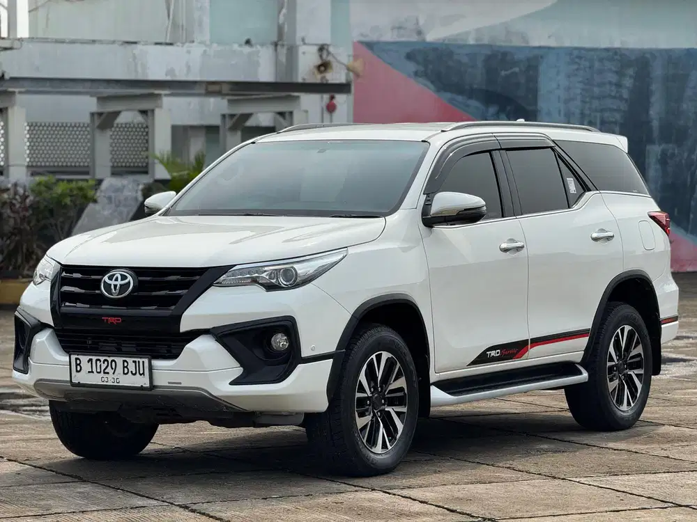 Toyota fortuner VRZ TRD 2.5 AT 2018