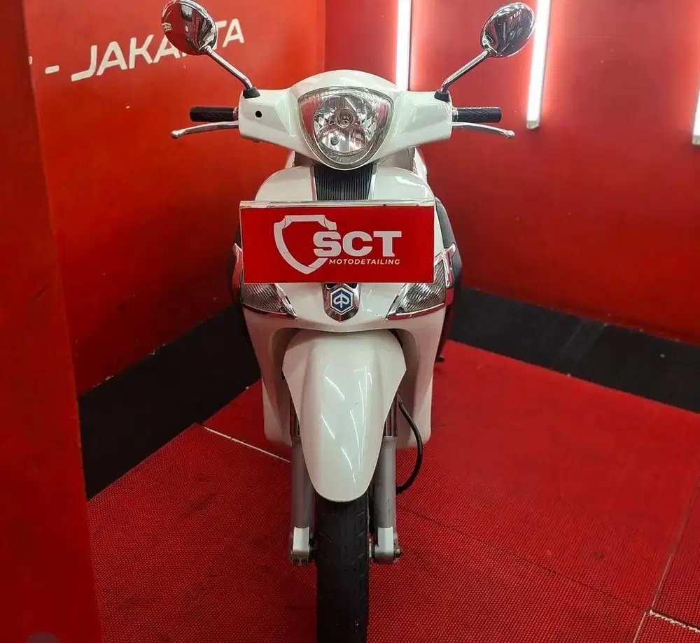 Leberty 100 two tone