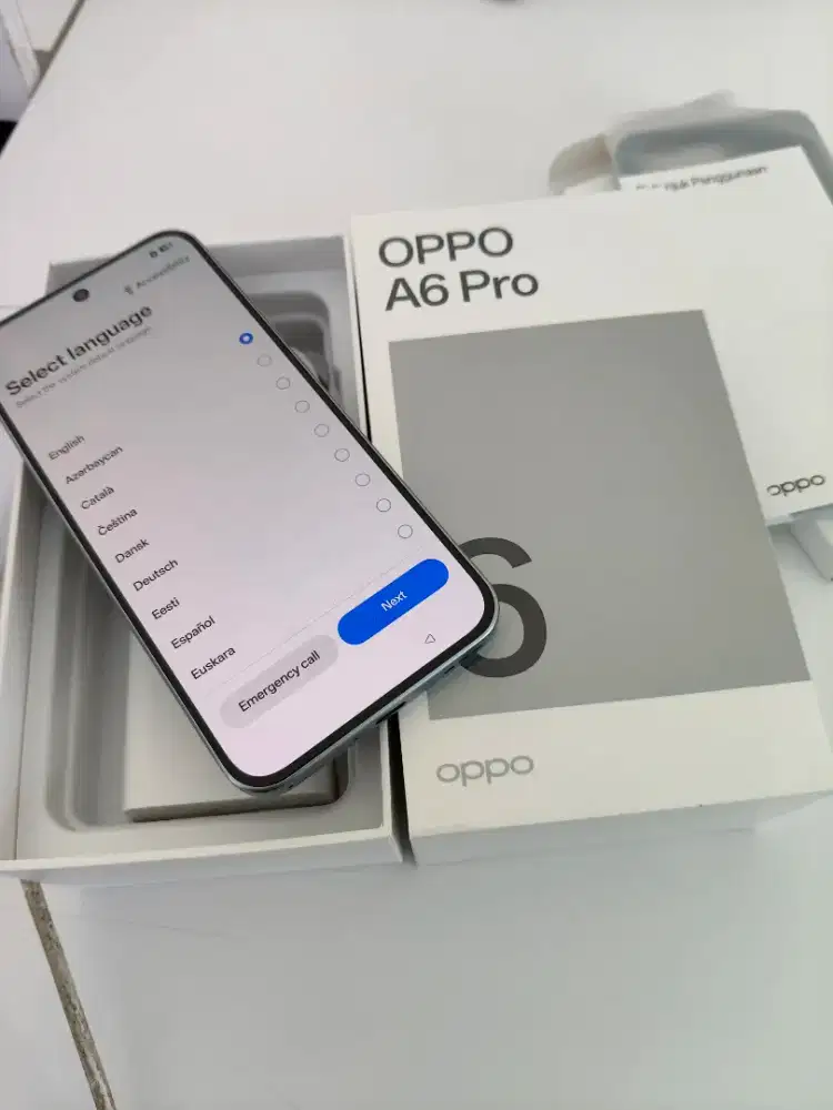 OPPO A6 Pro 8+8/256