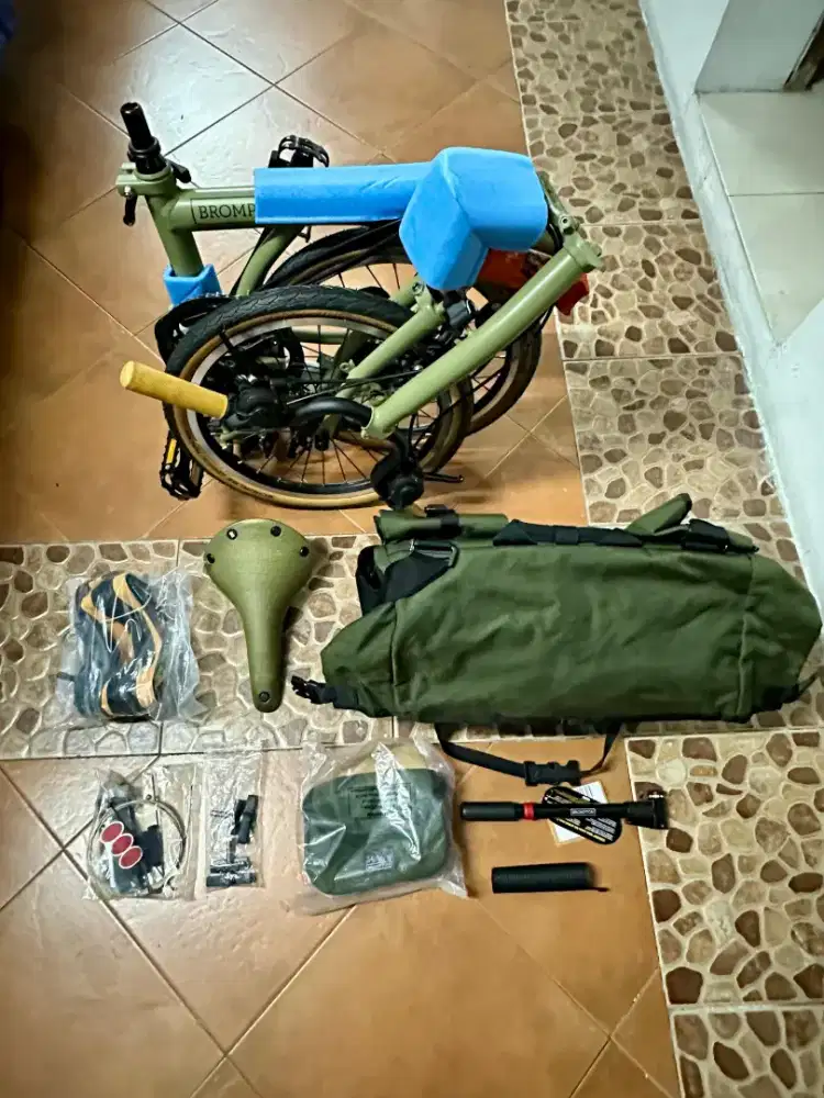 Brompton Explore V1  BNIB