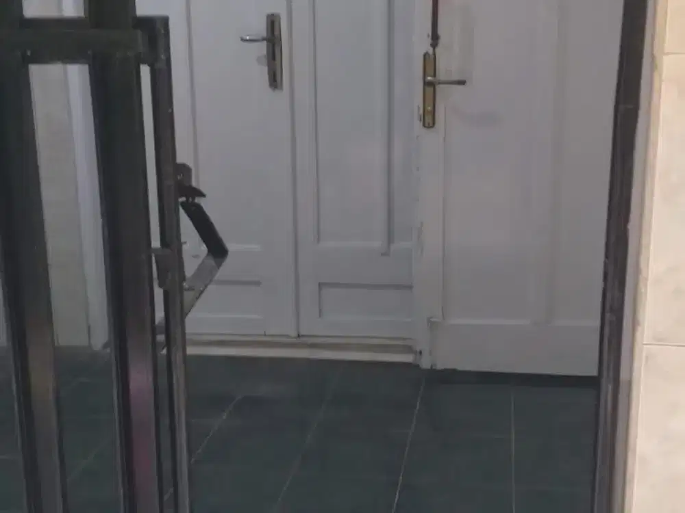 DIJUAL CEPAT! RUMAH COCOK UNTUK KOS HARGA NEGO SAMPAI DEAL