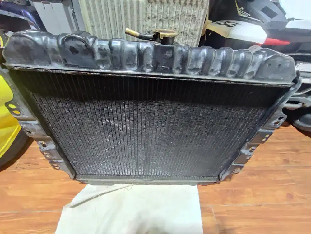 Radiator isuzu panther