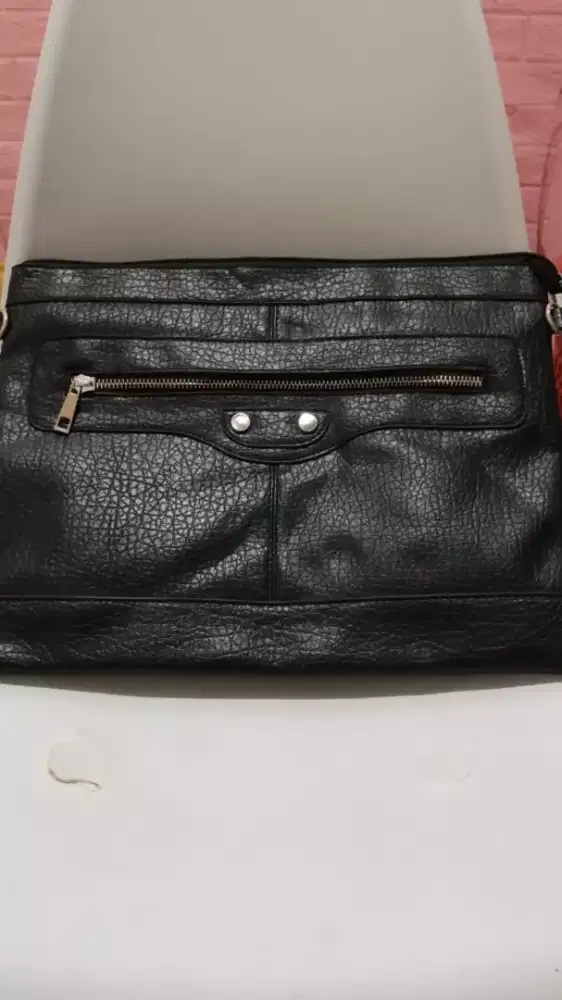 Handbag cowok kulas hitam, Sleman Yogyakarta