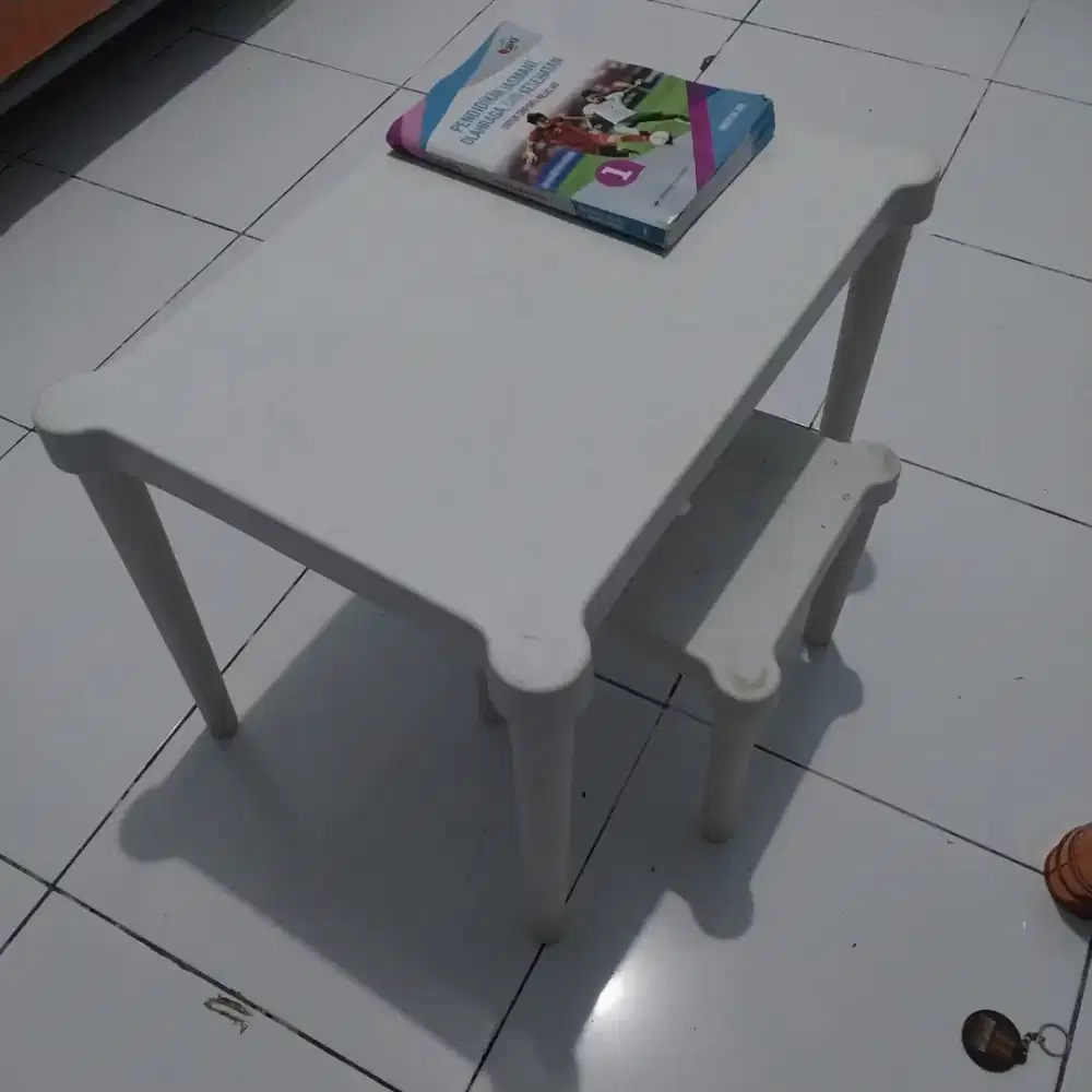 Meja Kursi belajar anak TK IKEA