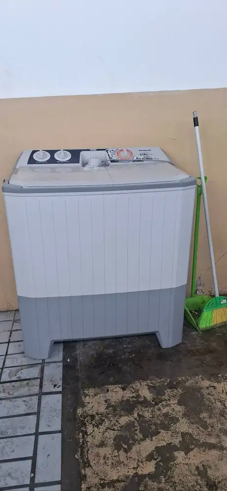 Panasonic Mesin cuci kapasitas 11 kg