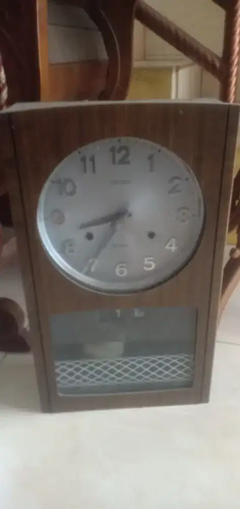 Jam antik seiko