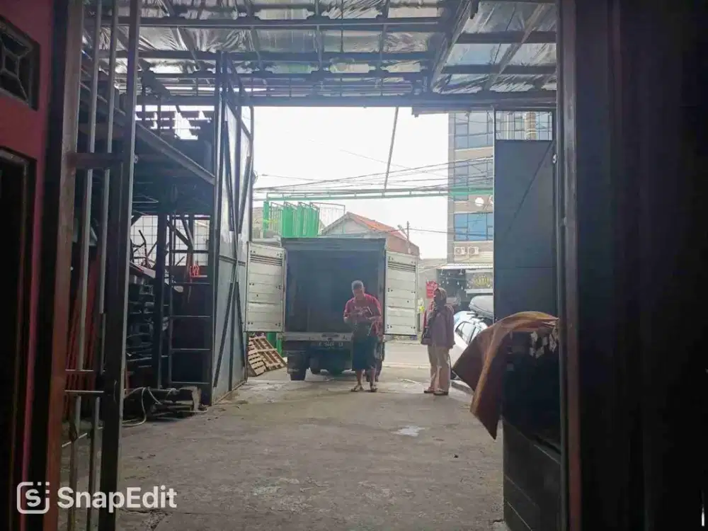 Gudang Siap Usaha di Jalan Utama  Hasim Hashari Cipondoh Tangerang Kota