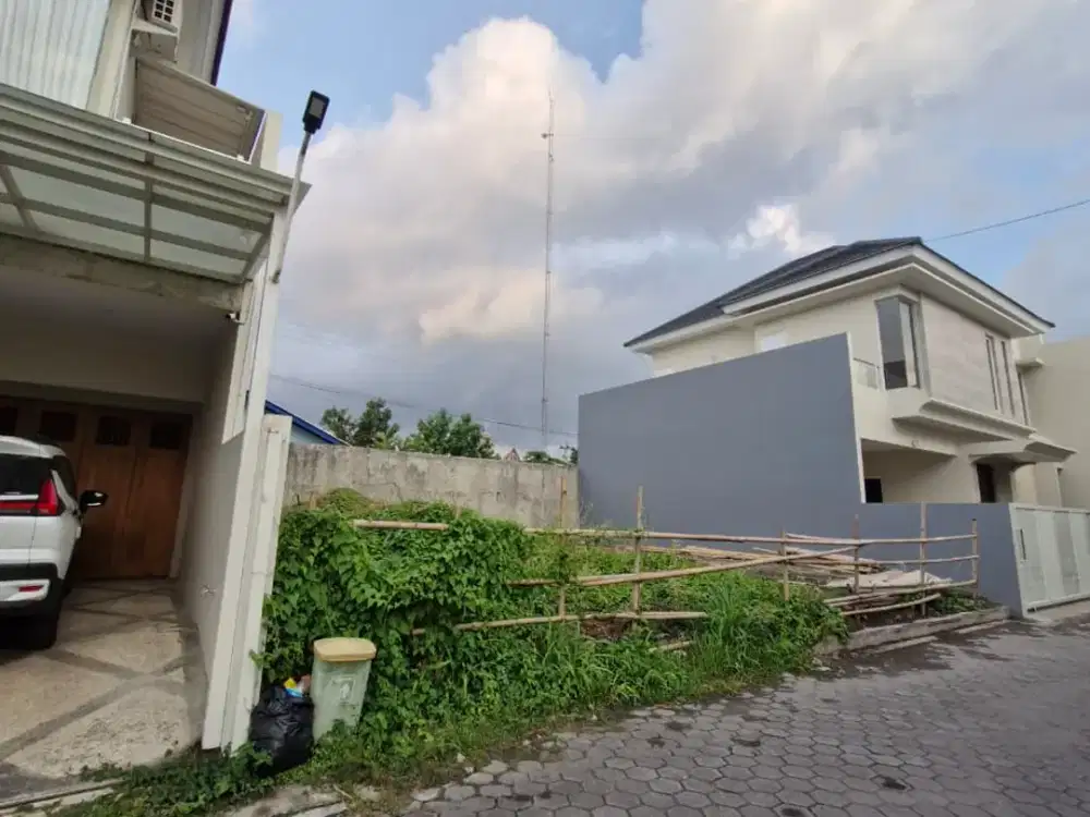 TANAH STRATEGIS DALAM PERUMAHAN DEKAT RINGROAD DAN JL KABUPATEN SLEMAN YOGYA