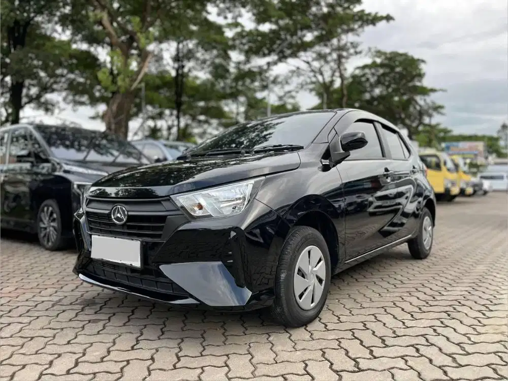 DAIHATSU AYLA 1.0 M 2025 MT HITAM KM 11RB