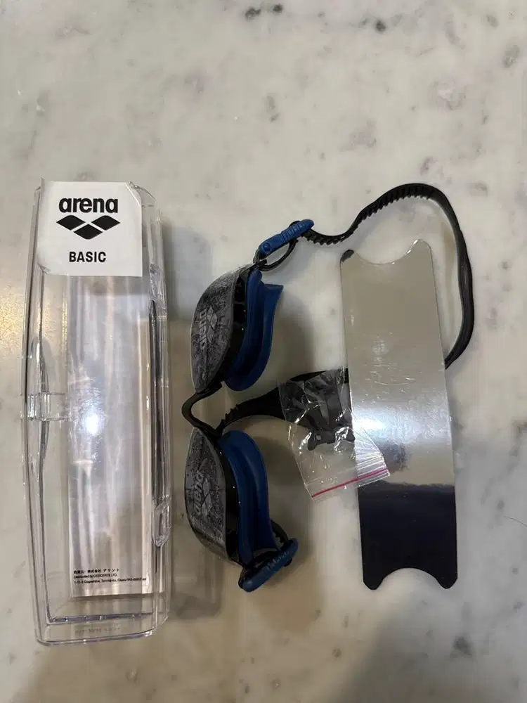 Arena Kaca Mata Renang BASIC BIRU