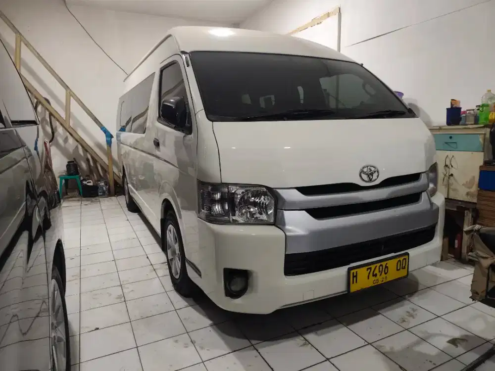 Toyota hiace commuter termurah cash