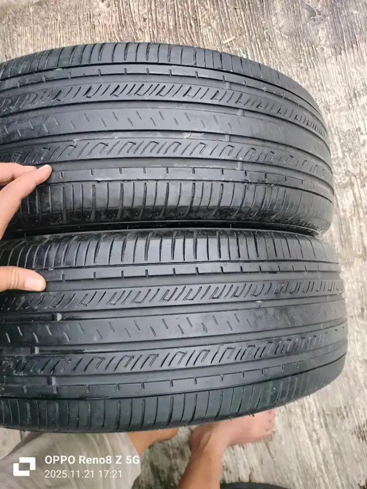 Jual ban mrek GT savero SUV ukuran 235 60 R18 2pcs mulus