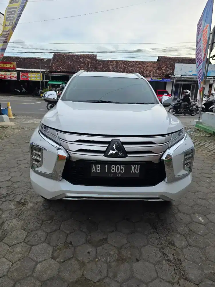 Pajero sport dakar 4x2 tahun 2021